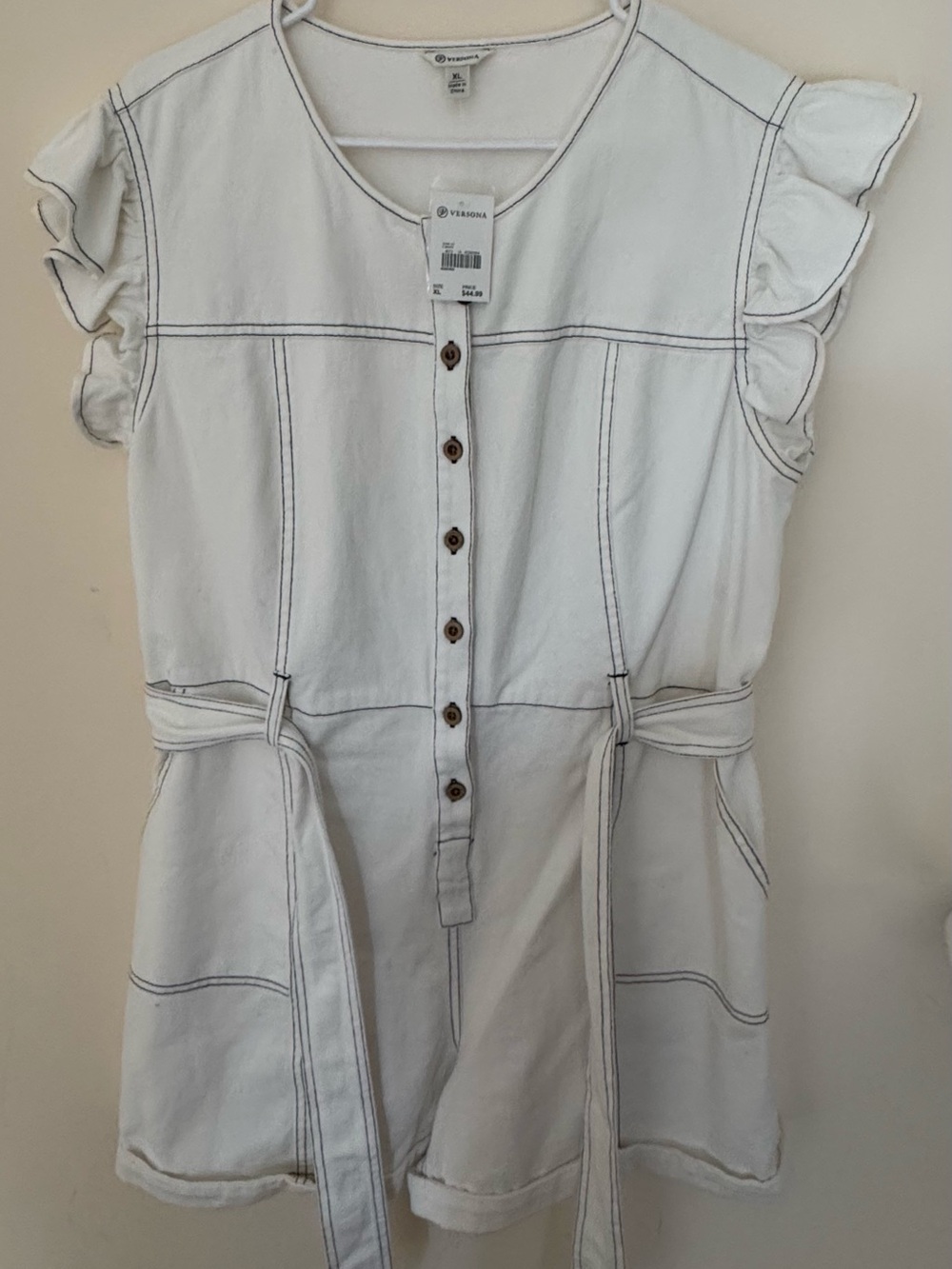 Versona White Romper with Contrast Stitching